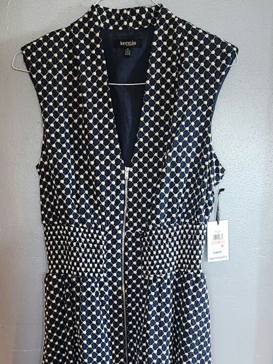 Kensie Dresses & Skirts - Kensie Retro Style Dress